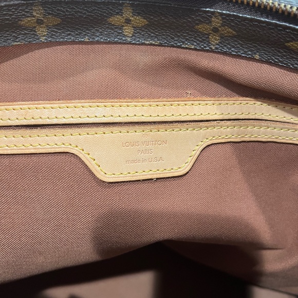 100% Authentic Louis Vuitton Piano Bag! - Picture 5 of 8